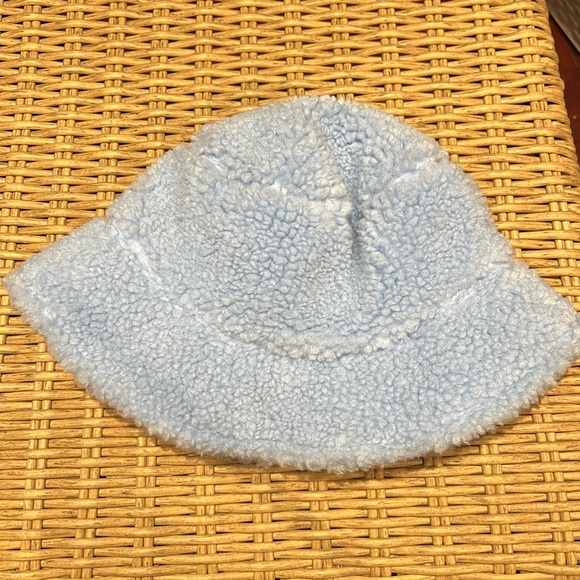 Disney’s Stitch Sherpa Bucket Hat - Picture 2 of 5